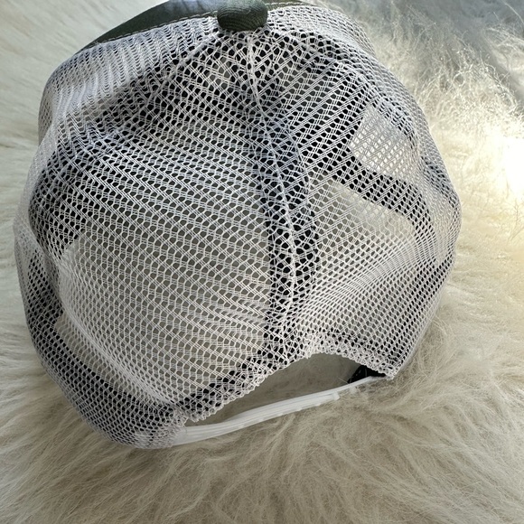 Lucky Hat Embroidered St. Patrick's Day Mesh Back Adjustable Baseball Hat - Picture 5 of 7